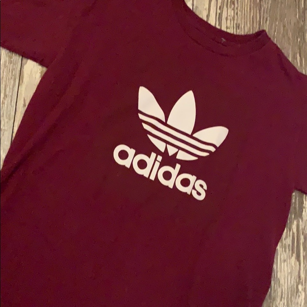 Adidas T Shirt ❤️